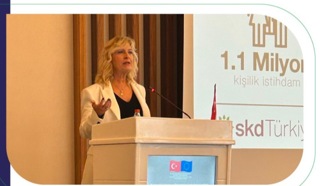 Konca Çalkıvik explained sustainable business models at the Circular Economy and Integrated Waste Management Training organized in Ankara within the scope of DEEP Project